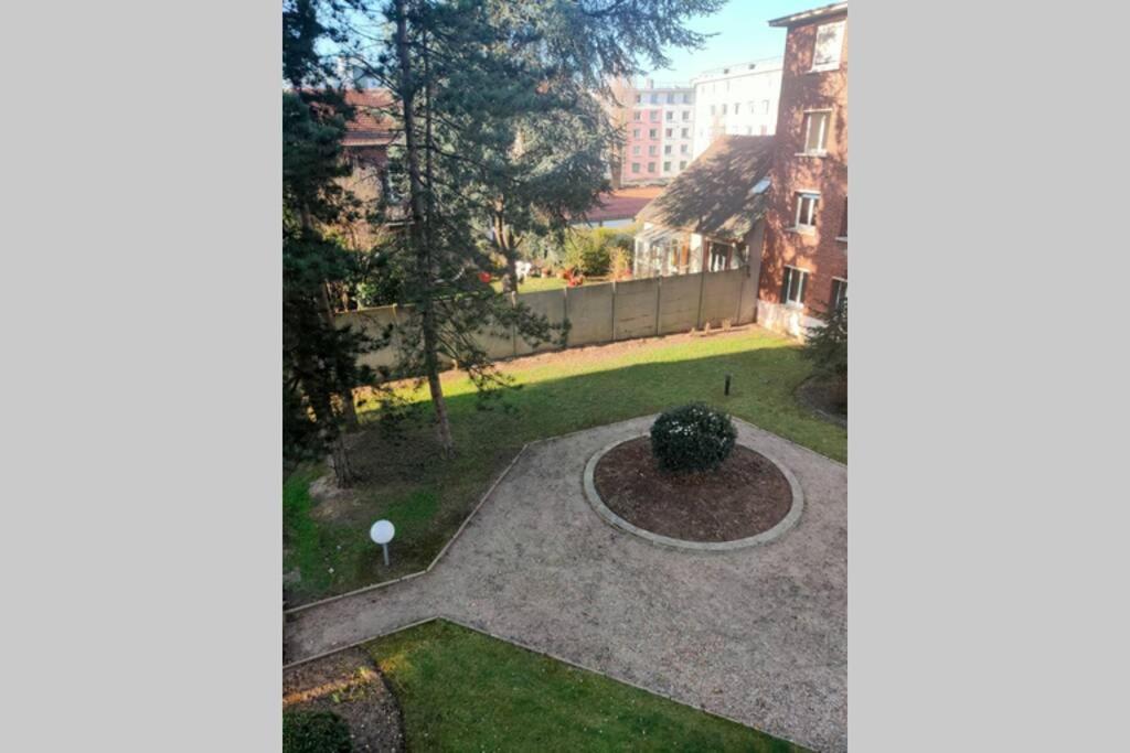 Logement Entier+ Jardin Prive Et Parking 2Places ルーアン エクステリア 写真